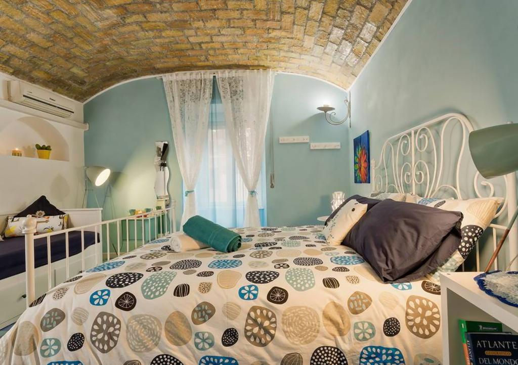 شقة Bed And Colors روما الغرفة الصورة
